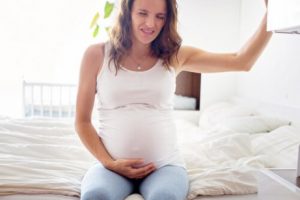 pregnancy pelvic pain 300x200 - دوران بارداری و کمردردهای این دوران!